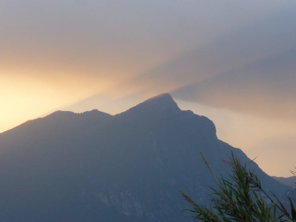 Abendstimmung  Hotel Garden Torri Del Benaco