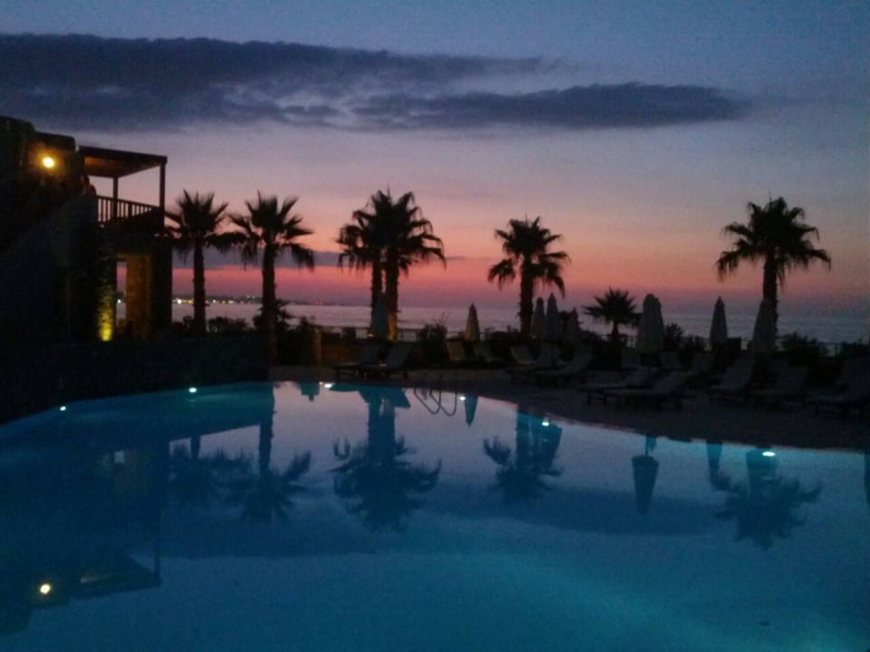 Traumhaft schöne Sonnenuntergänge Ikaros Beach Luxury Resort & Spa - Adults Only
