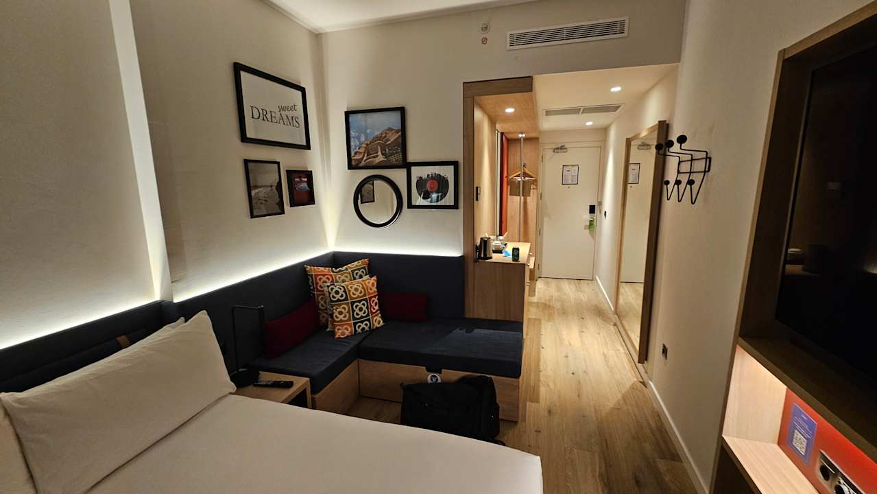 Zimmer Hampton By Hilton Barcelona Fira Gran Via