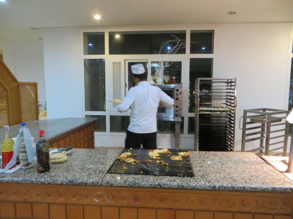 Pizza gibt es auch immer frisch El Mouradi Club Kantaoui