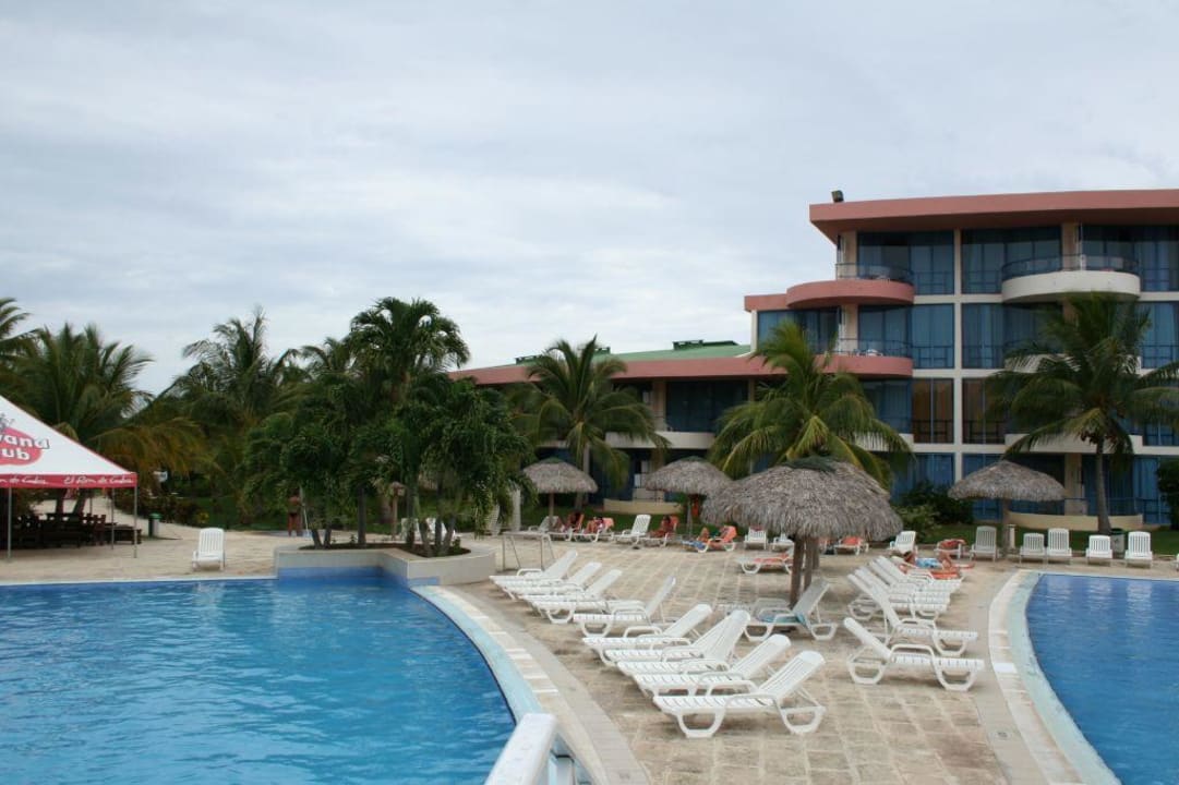 Oba baseny Muthu Playa Varadero