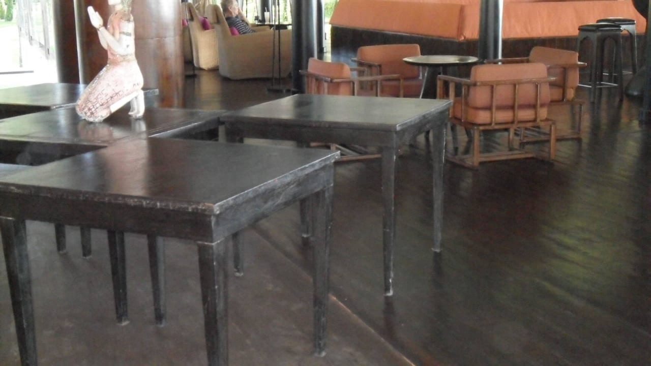 Möbel im Barbereich Club Med Phuket