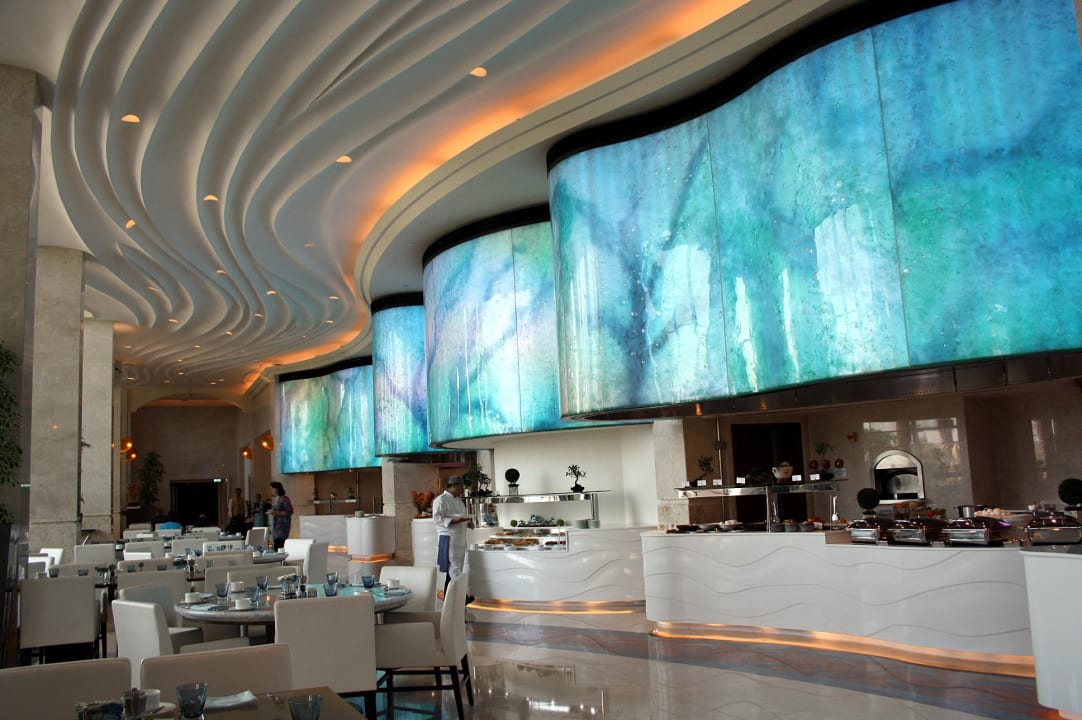 Restaurant mit toller Auswahl an Speisen The St. Regis Saadiyat Island Resort, Abu Dhabi