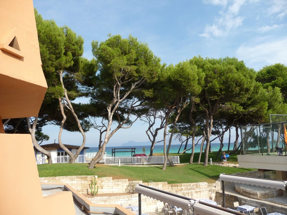 Blick vom Balkon aus dem 1.Stock Iberostar Waves Playa de Muro