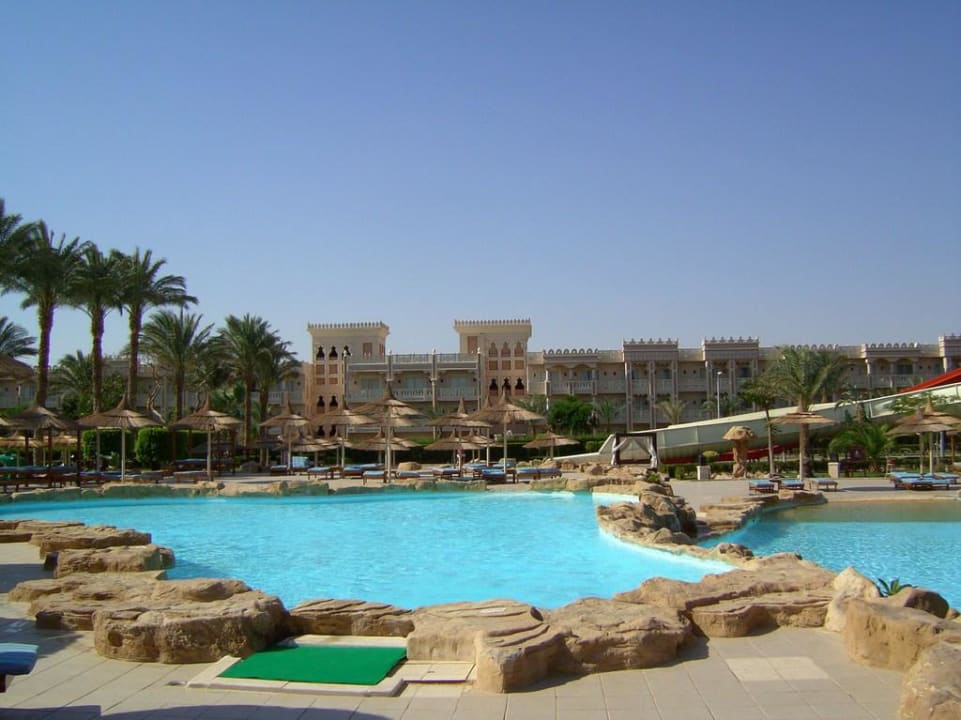 Die neue Poolanlage Beach Albatros Resort