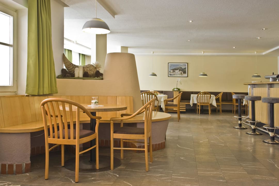 Bar - Restaurant - Pizzeria Hotel Zum Hasen