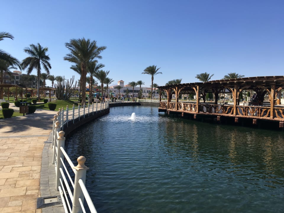 Gartenanlage Pickalbatros Dana Beach Resort - Hurghada