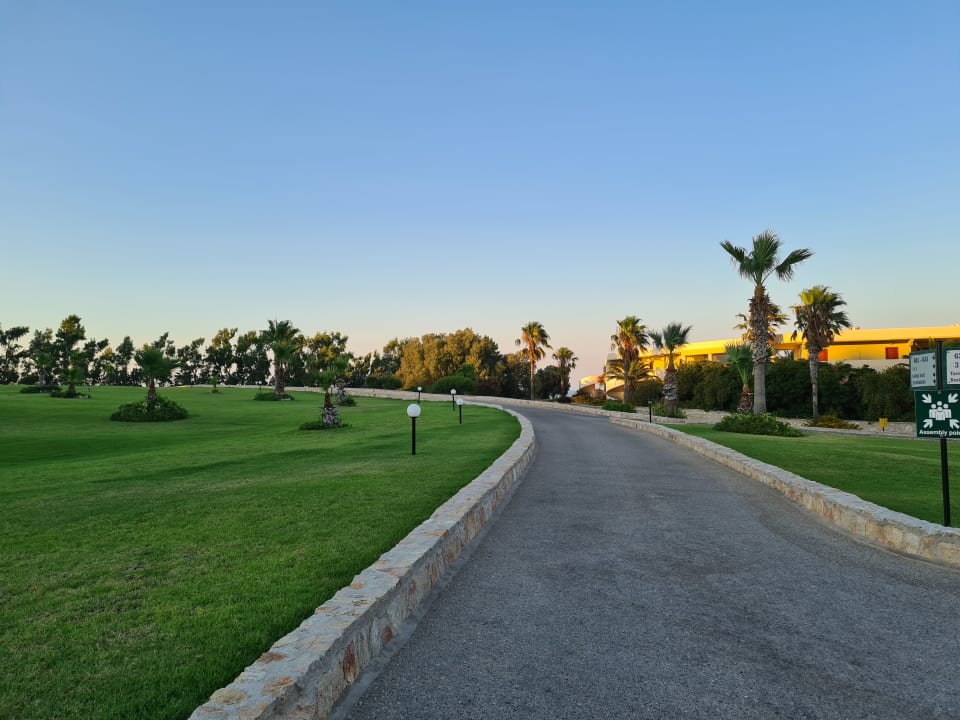 Gartenanlage Hotel Kalithea Horizon Royal