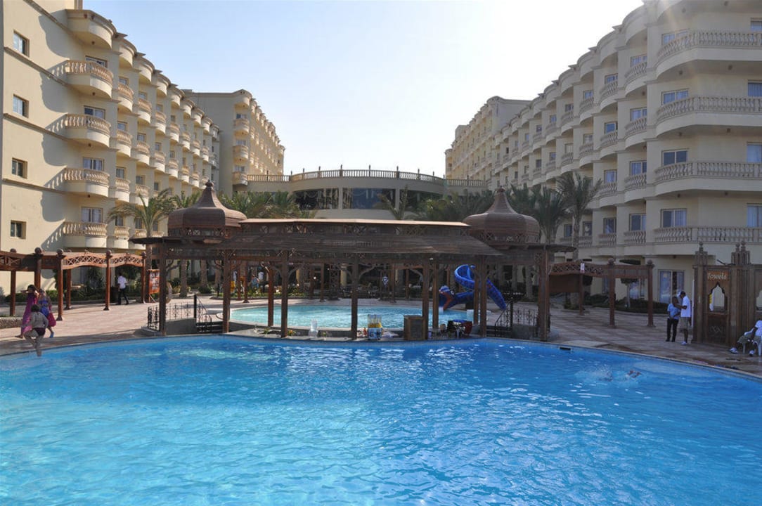 Basen i bar  Riviera Aqua Park Resort