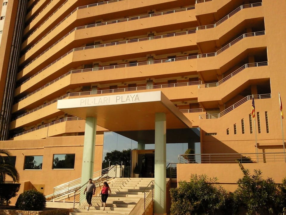 Eingang von Aussen allsun Hotel Pil-lari Playa