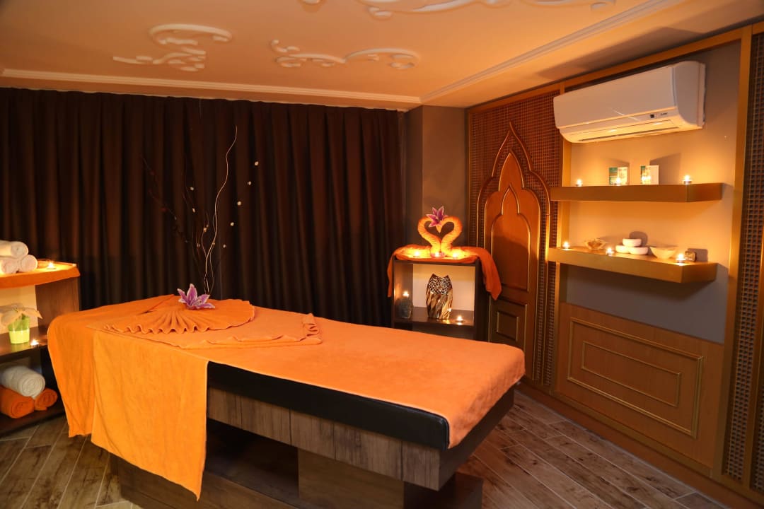 Spa Massageraum J'adore Deluxe Hotel & Spa