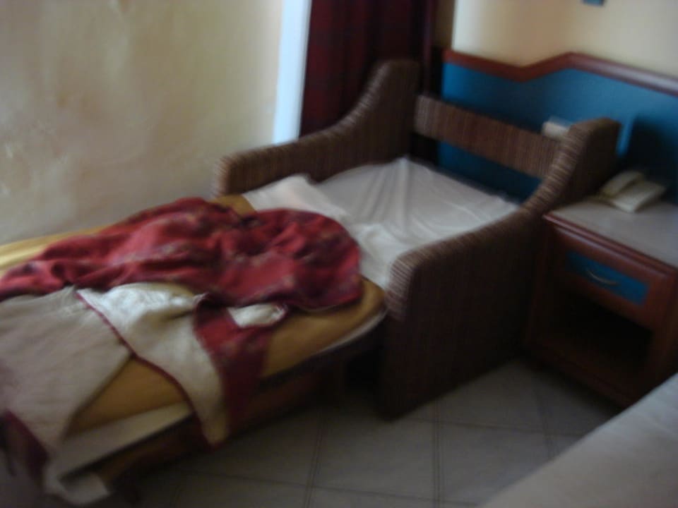 Beistellbett Kamelya Aishen Club
