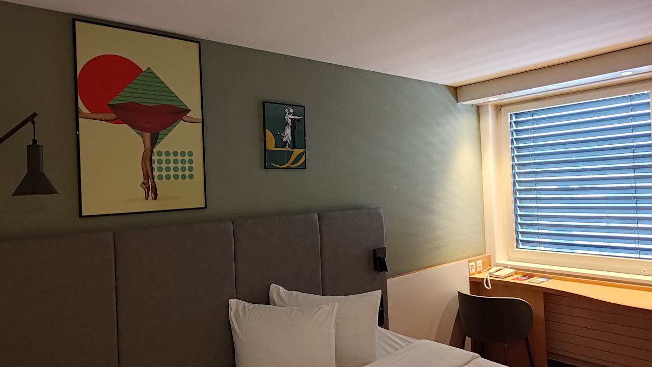 Zimmer Hotel Ibis Baar / Zug