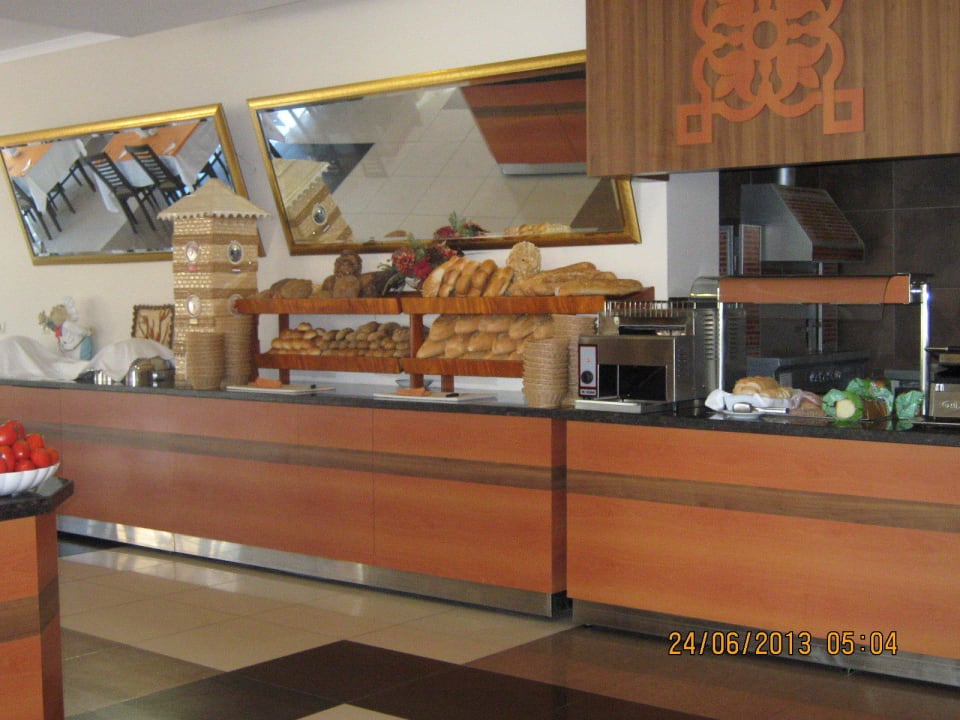 Kleiner Einblick am Frühstücksbüffet Solivia Hotel