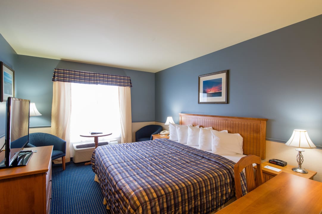 Lit King Hotel Quality Inn Riviere-du-loup