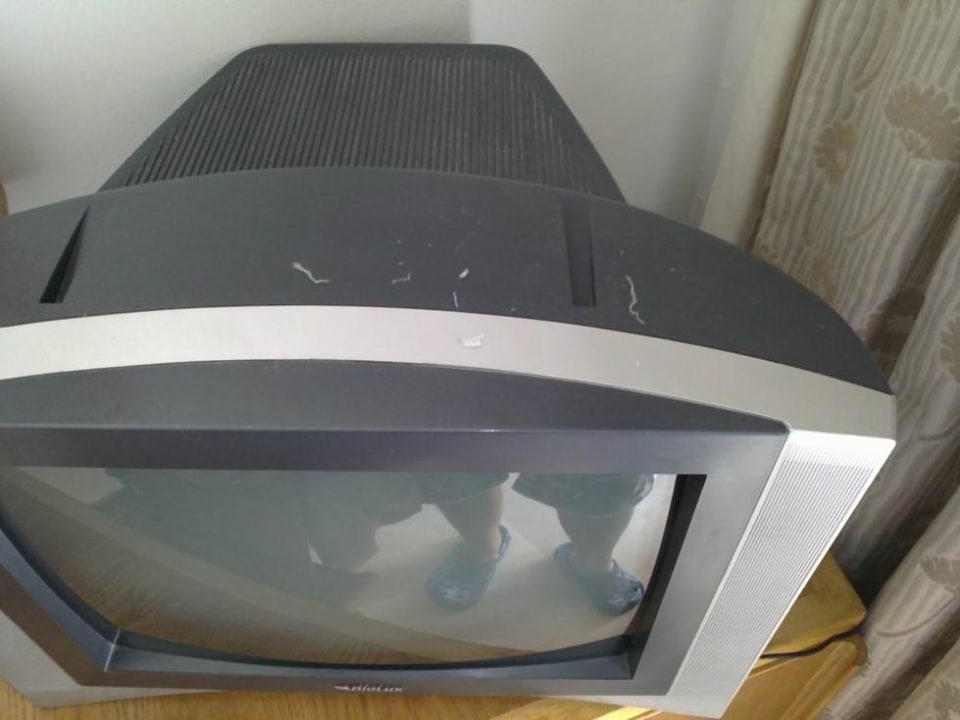 Fernseher The Orangers Beach Resort and Bungalows