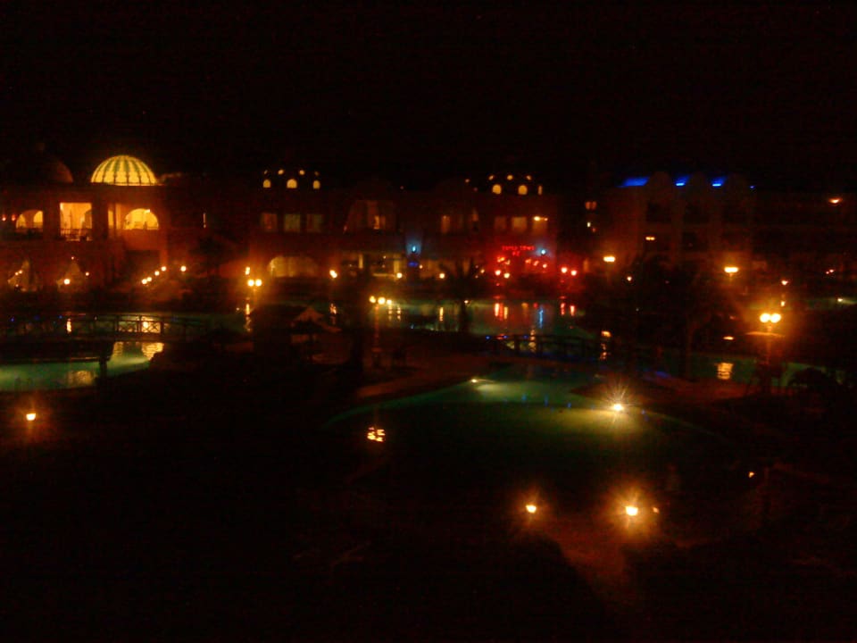 Nachtansicht Titanic Beach Spa & Aqua Park