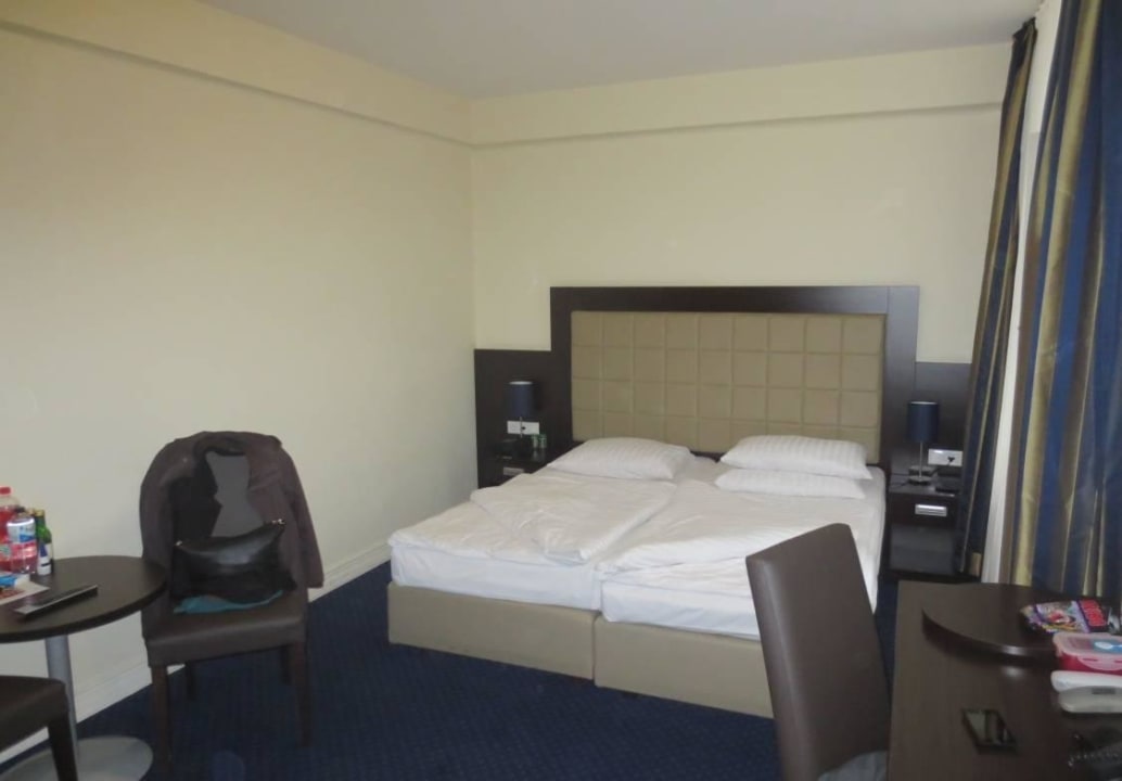 Blick in Zimmer 54 Hotel Continental Hamburg