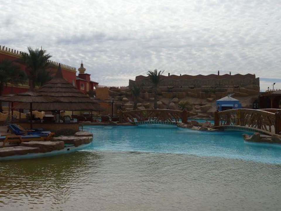 Hauptpool Pickalbatros Alf Leila Wa Leila Resort - Neverland Hurghada