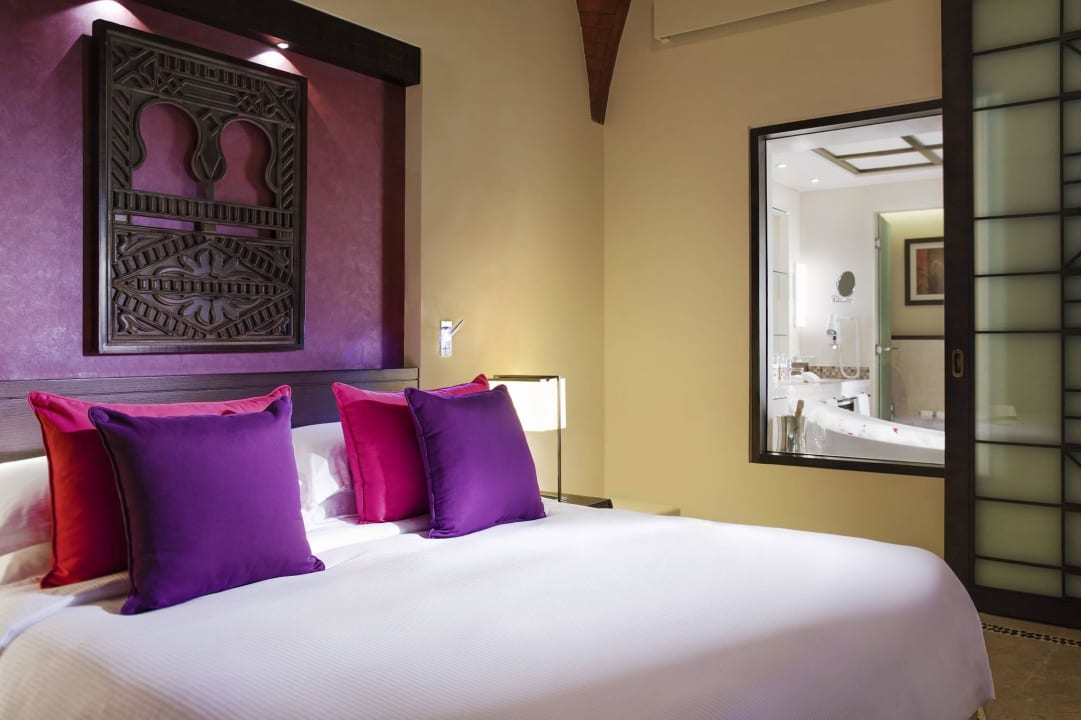 Deluxe Room King Salalah Rotana Resort