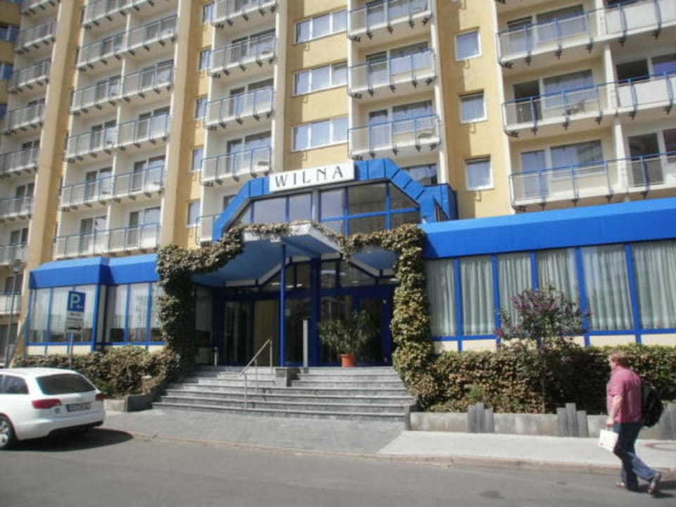 Der Eingang Hotel Wilna