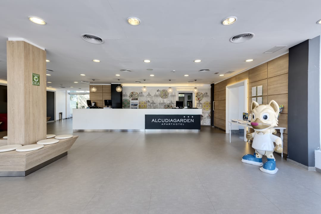 Lobby Hotel Beach Garden