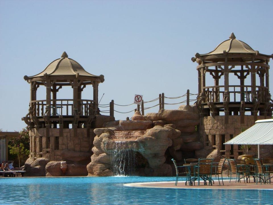 Pool Charmillion Sea Life Resort