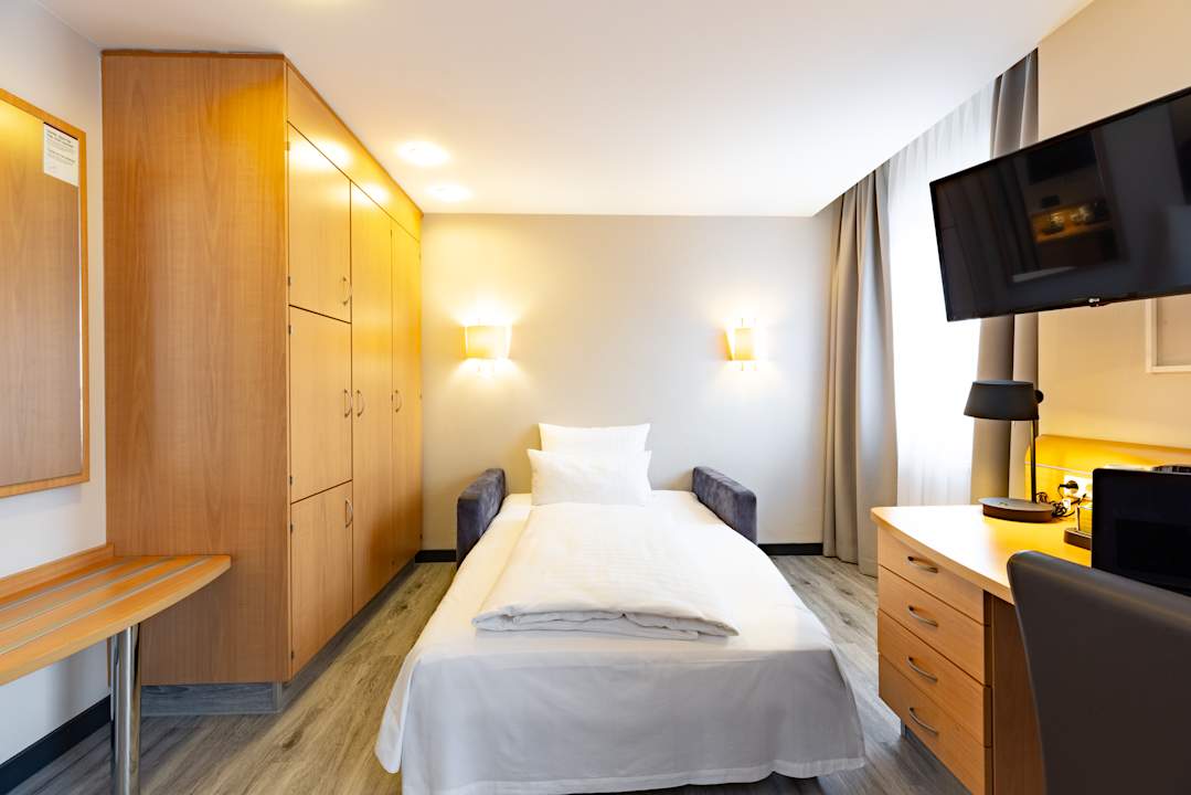 Zimmer Garner Hotel Bremen North by IHG