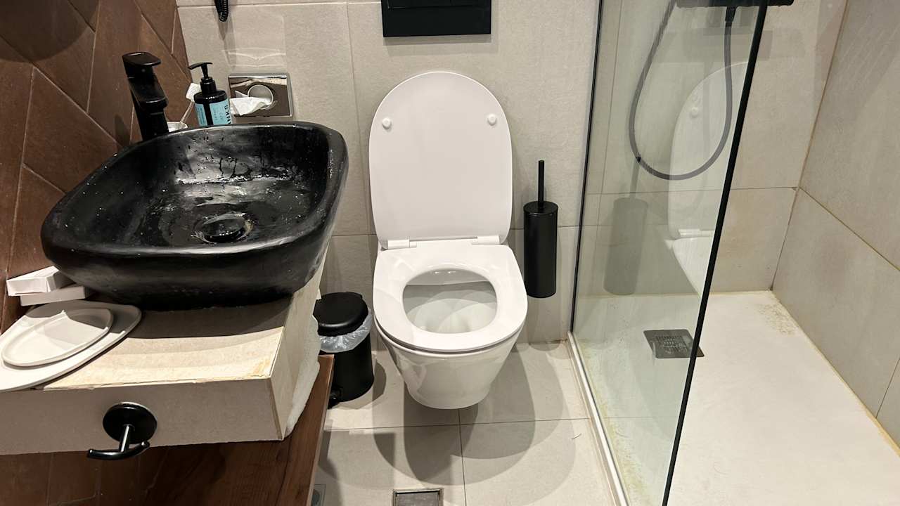 Zimmer Domes Aulūs Zante, Autograph Collection