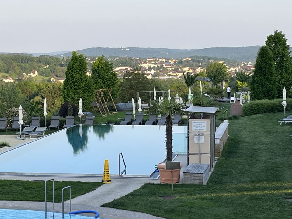 Pool Hotel & Spa Larimar