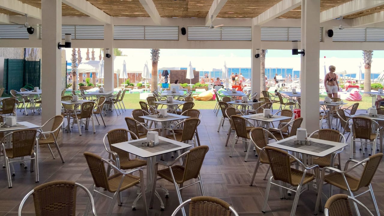 Beachbar Luna Blanca Resort & Spa