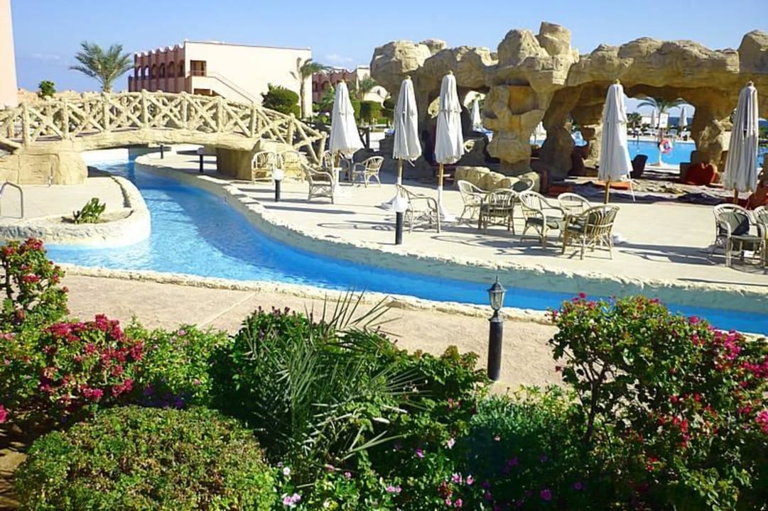 Basen Three Corners Happy Life Beach Resort