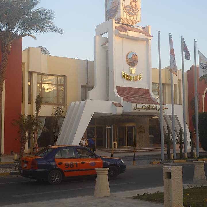 Außenansicht The Grand Hotel Hurghada