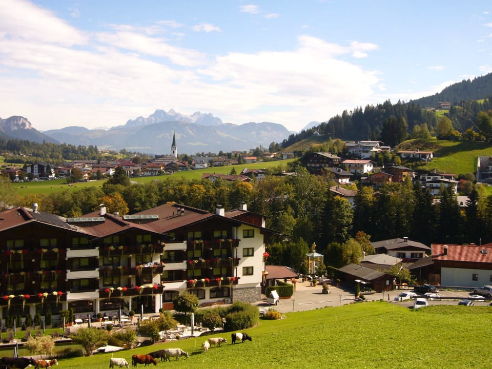 Blick auf Ellmau  Hotel Christoph