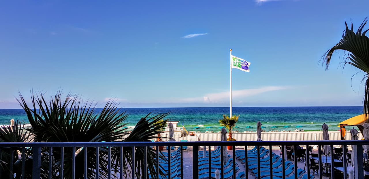 Ausblick Holiday Inn Express & Suites Panama City Beach - Beachfront
