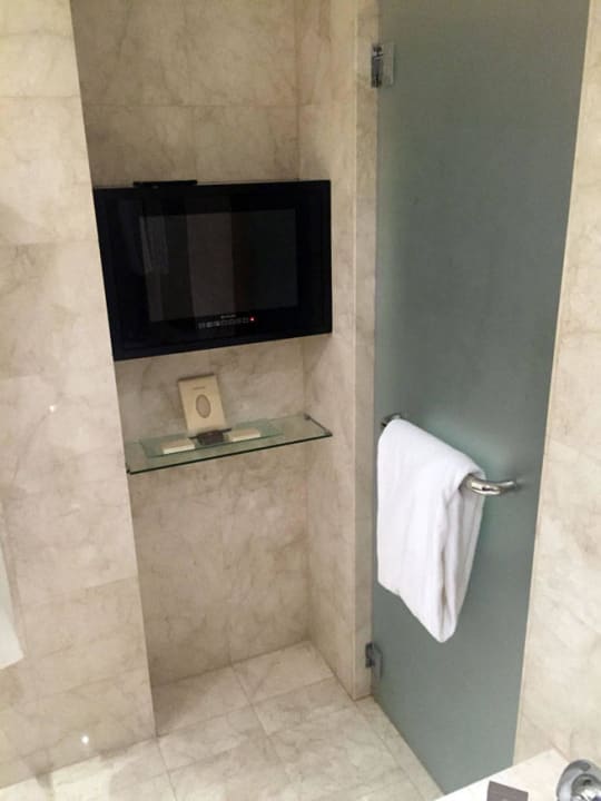 Bathroom Hyatt Regency Dubai