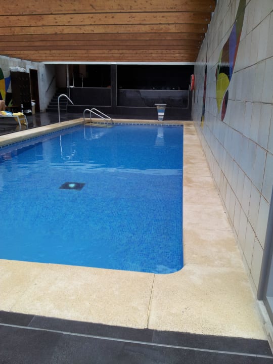 Wellnessbereich Schwimmpool cirka 26C Hotel Bonanza Playa
