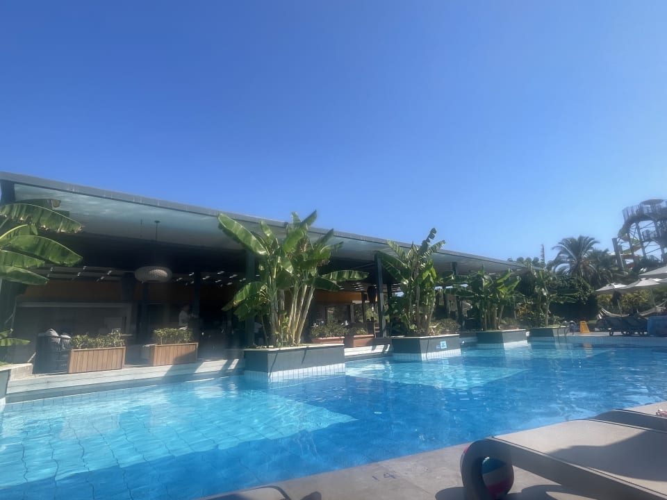 Pool TUI BLUE Xanthe