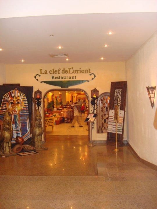 Eingang zum Hauptrestaurant Pickalbatros Dana Beach Resort - Hurghada