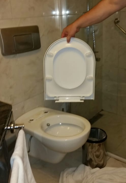 Zimmer Jasmine Court Hotel and Casino