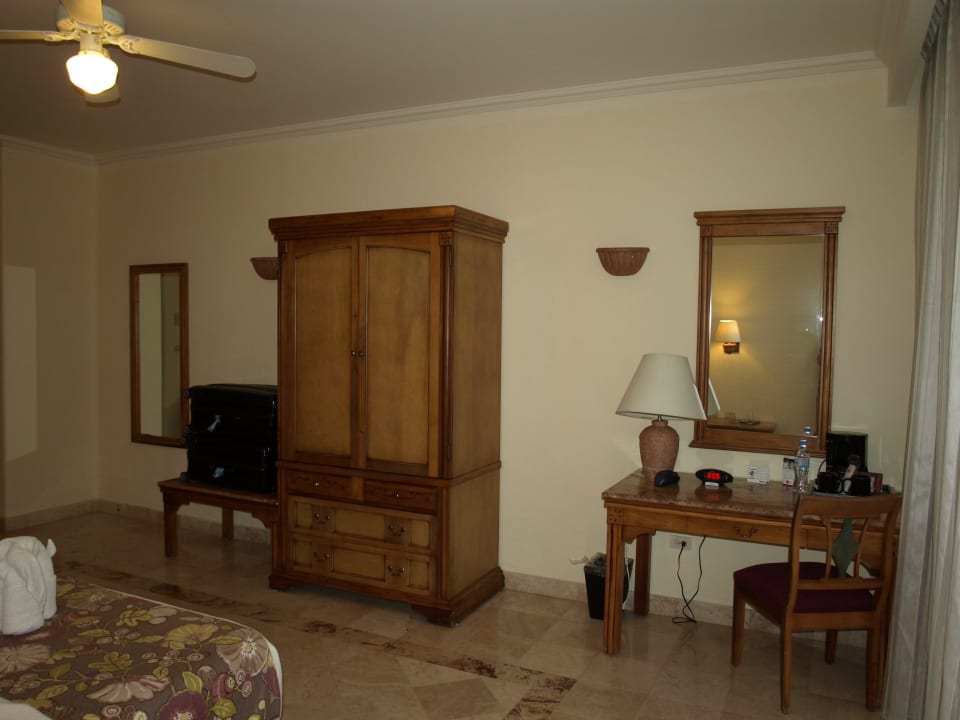 Flat TV im Schrank Catalonia Royal Tulum Beach & Spa Resort - Adults only