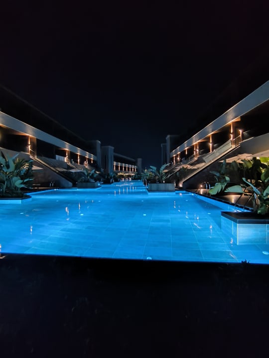Pool Jacaranda Luxury Resort