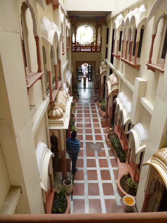 Zimmer/Ausblick vom Balkon Hotel Shapura House