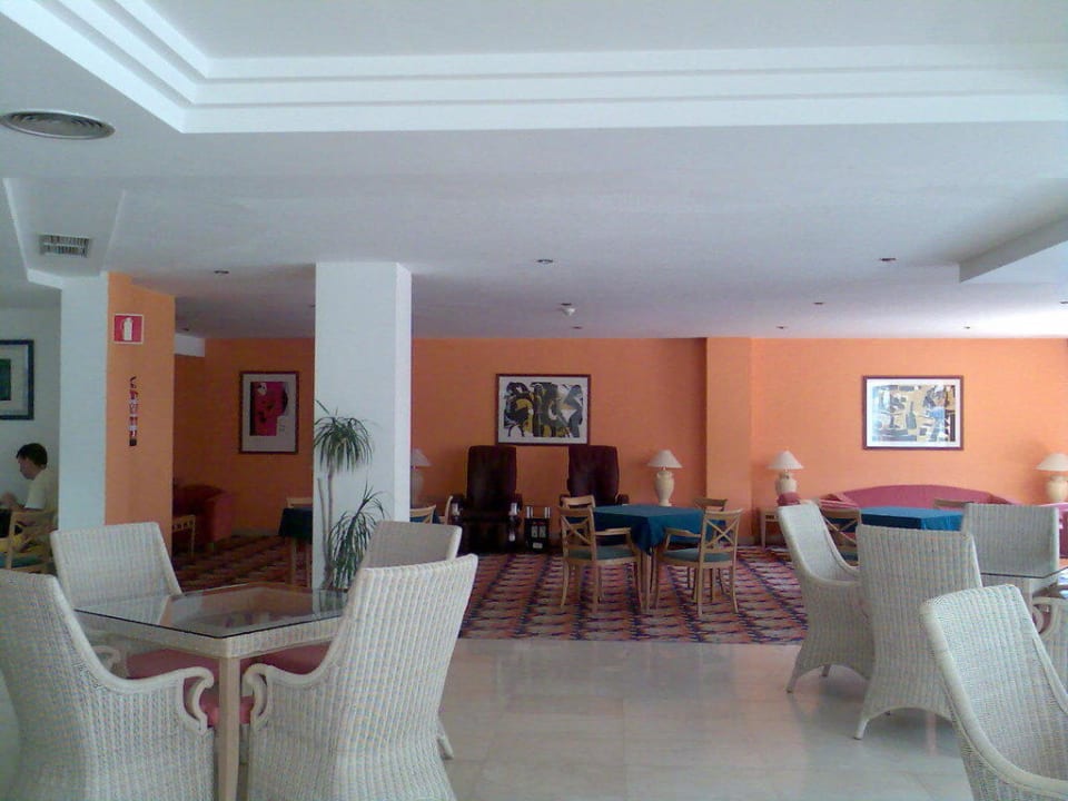 Freundliche Lobby,  IFA Altamarena by Lopesan Hotels