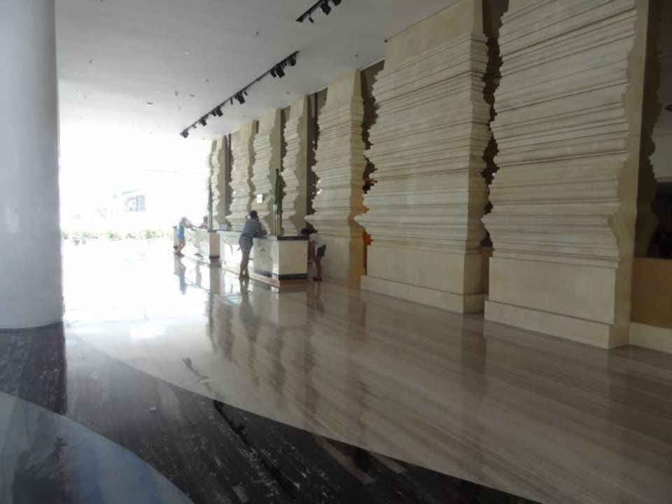 Rezeption The Stones Hotel - Autograph Collection by Marriott