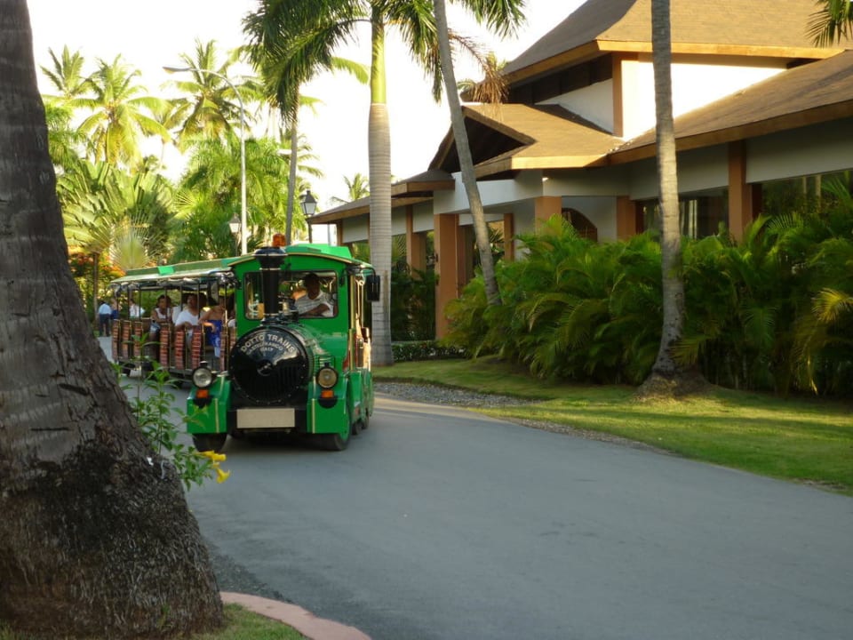 Bimmelbahn Hotel Grand Palladium Palace Resort, Spa & Casino