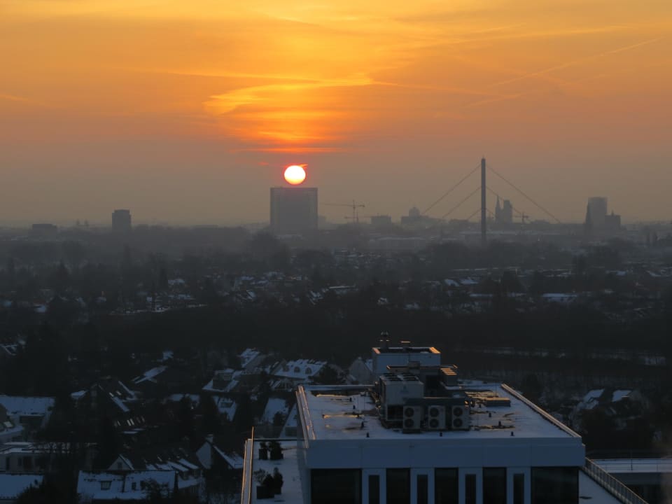 Ausssicht aus unserem Zimmer Lindner Hotel Dusseldorf Seestern, part of JdV by Hyatt