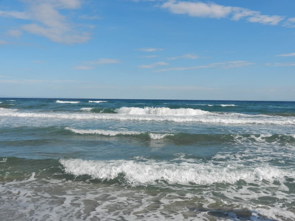 Und Wellen Evilion Sea & Sun Hotel