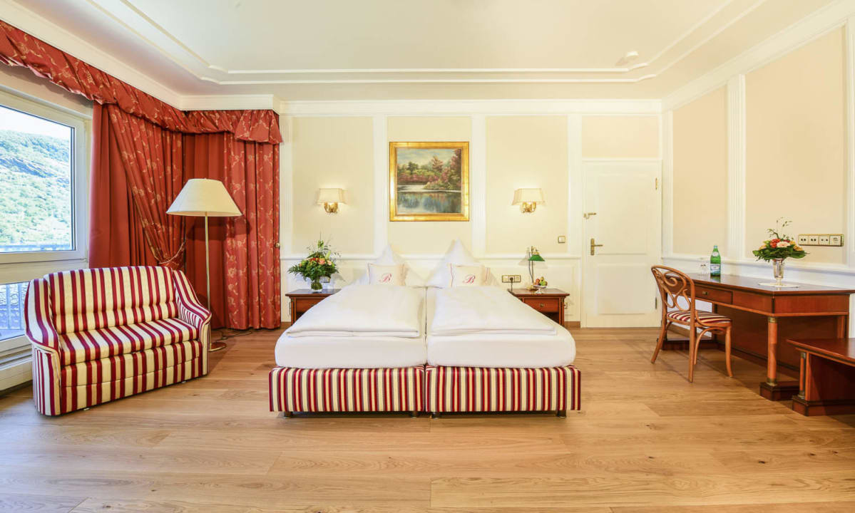 Rheingold Suite Doppelbett Bellevue Rheinhotel
