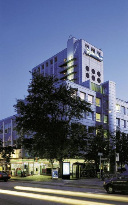 Outside picture Scandic Falconer